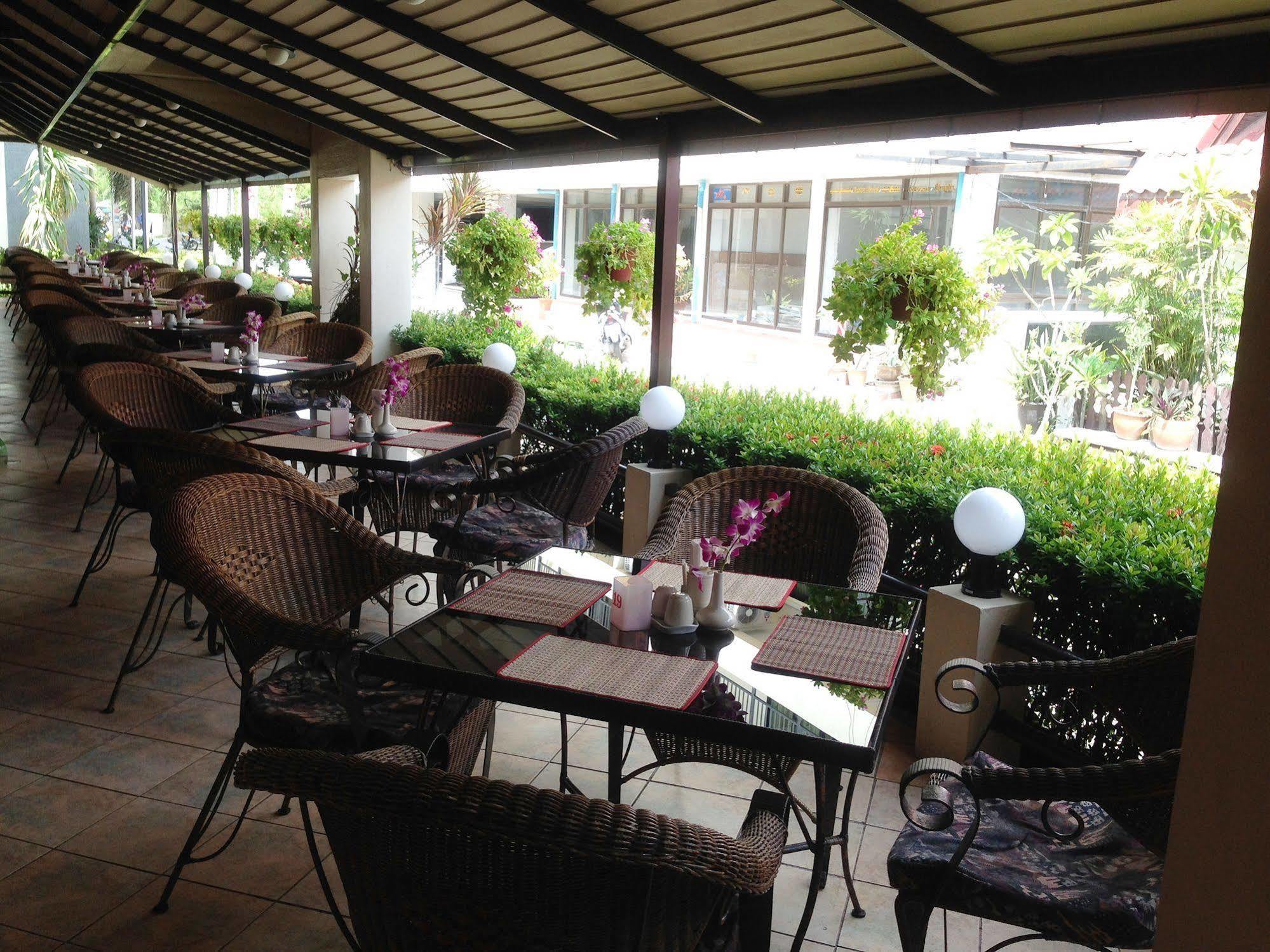 The New Eurostar Jomtien Beach Hotel Exterior foto